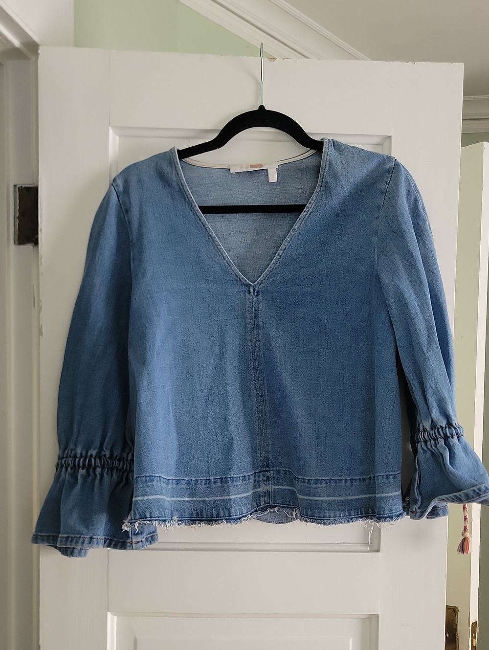 See By Chloe Blue Chambray Denim V-Neck Tunic with Puff Sleeves - 40